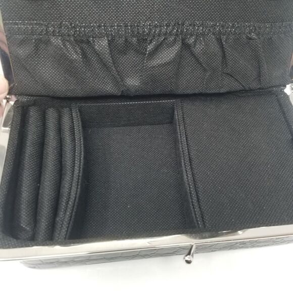 BLACK FAUX LEATHER JEWELRY CASE. - Picture 4 of 12